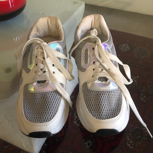 ZAPSHOP WOMENS SNEAKERS SIZE 8 - Picture 2 of 12